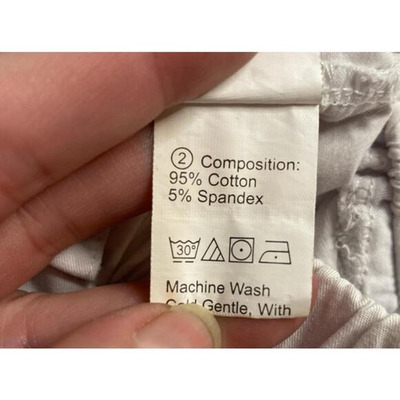 Minimalist White Cotton Shorts SHEIN Kids 120 (5–6 Years) - Picture 5 of 6